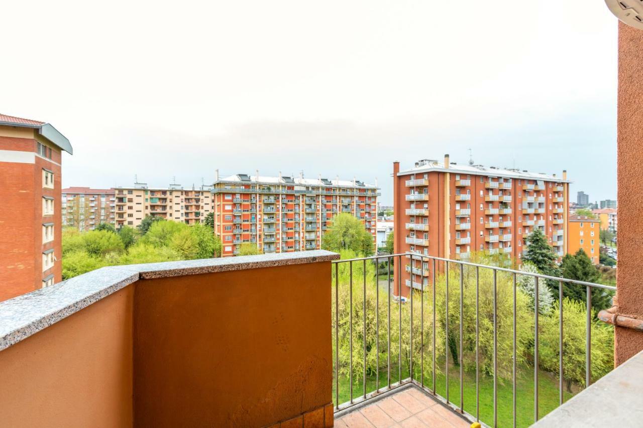 Renewed Balcony Flat With Green Garden Milán Exteriér fotografie